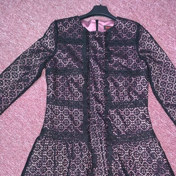 Muse Couture elegant Midi dress - Picture 10 of 12